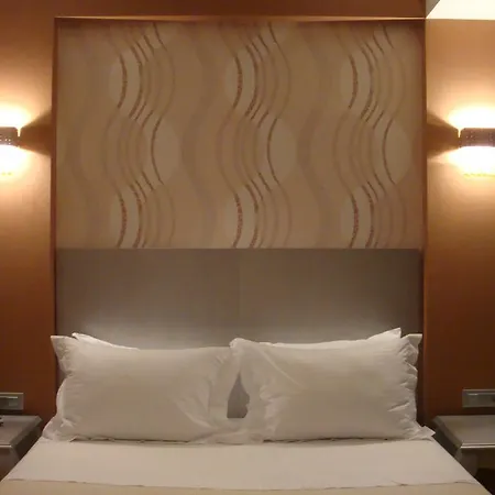 Odyssey & 4* Agia Efimia