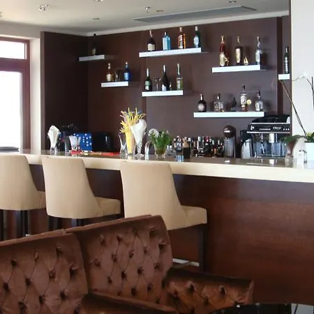 Hotel Odyssey & 4*