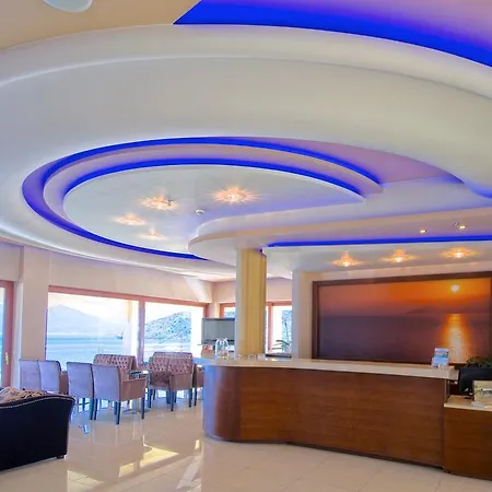 Odyssey & Hotel 4*
